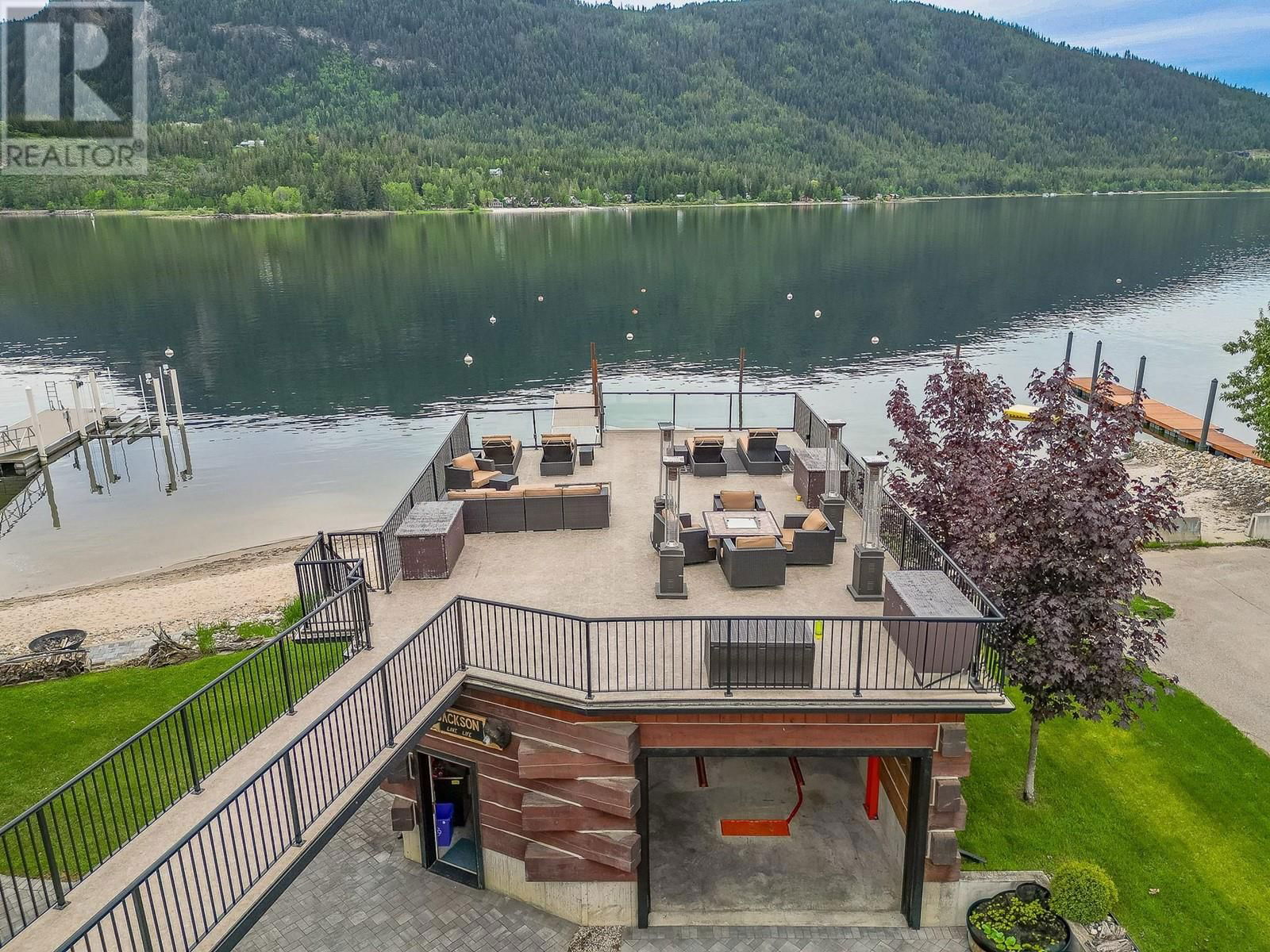 78 MONTCALM CRESCENT Image 8