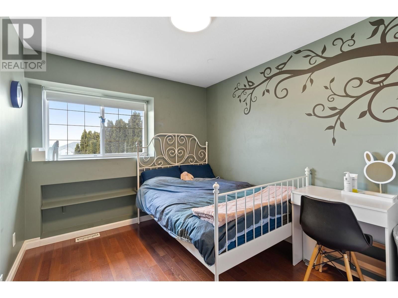 837 DUNROBIN DRIVE Image 30