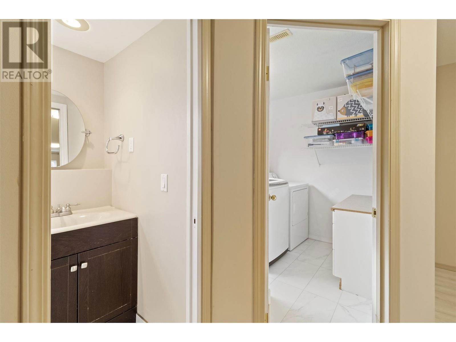 837 DUNROBIN DRIVE Image 36