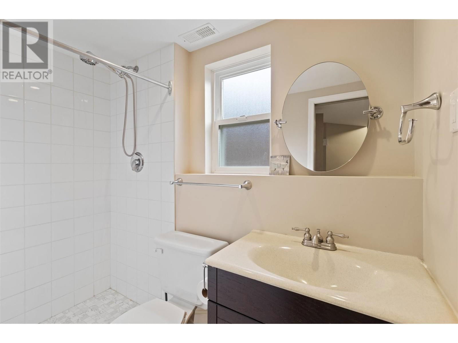 837 DUNROBIN DRIVE Image 37