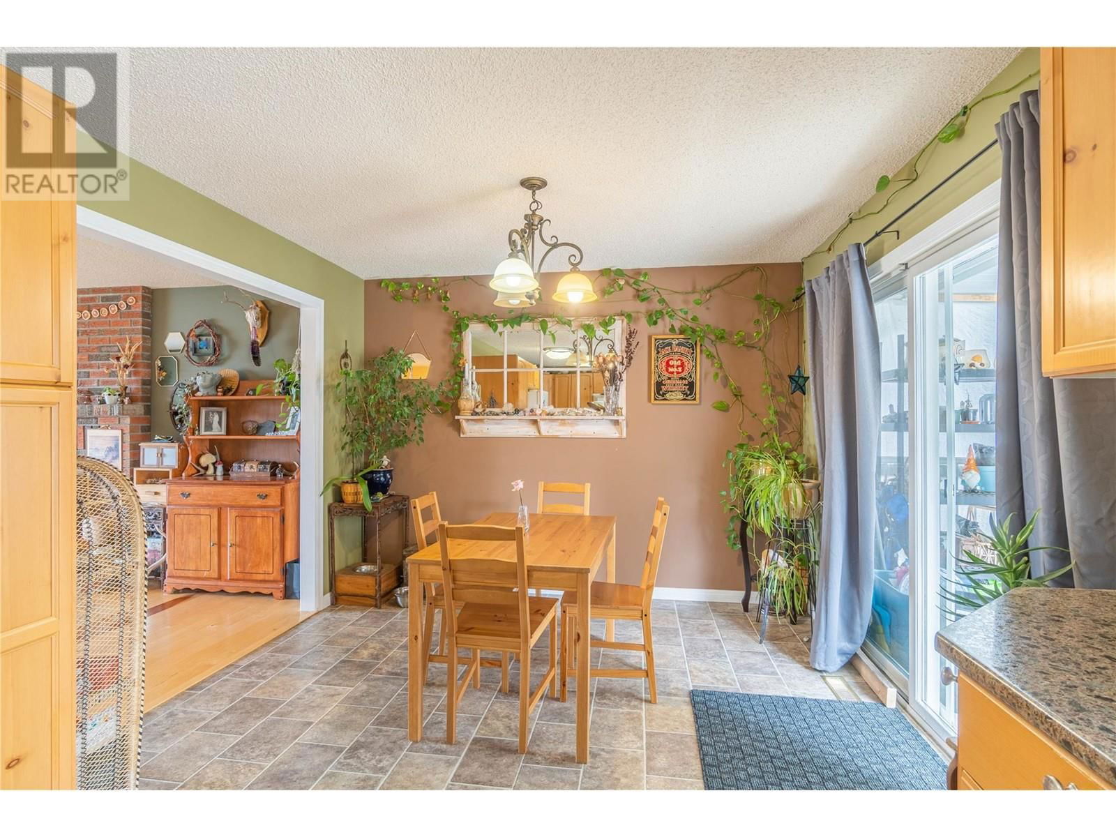 172 ASPEN CRESCENT Image 12