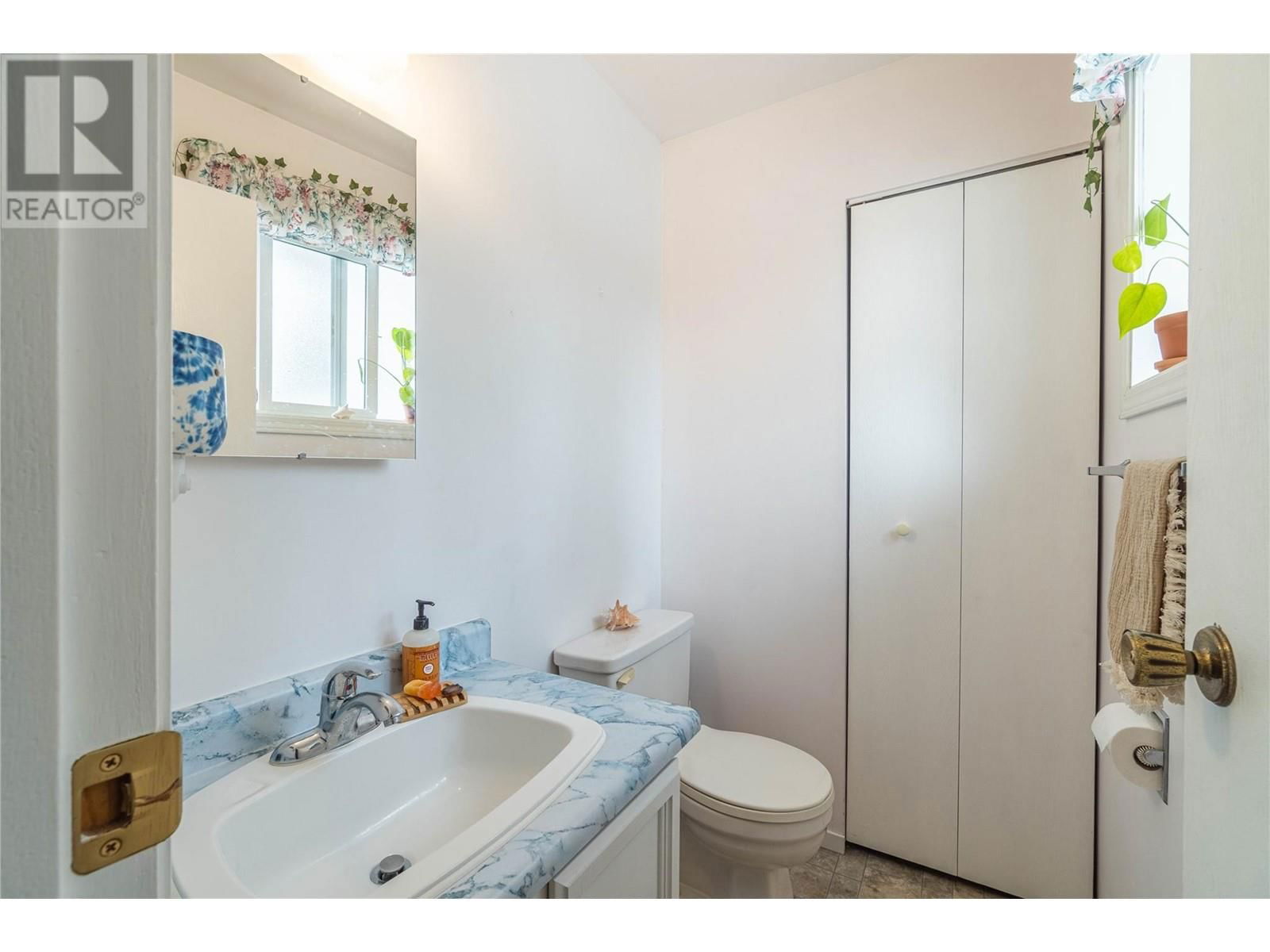 172 ASPEN CRESCENT Image 22