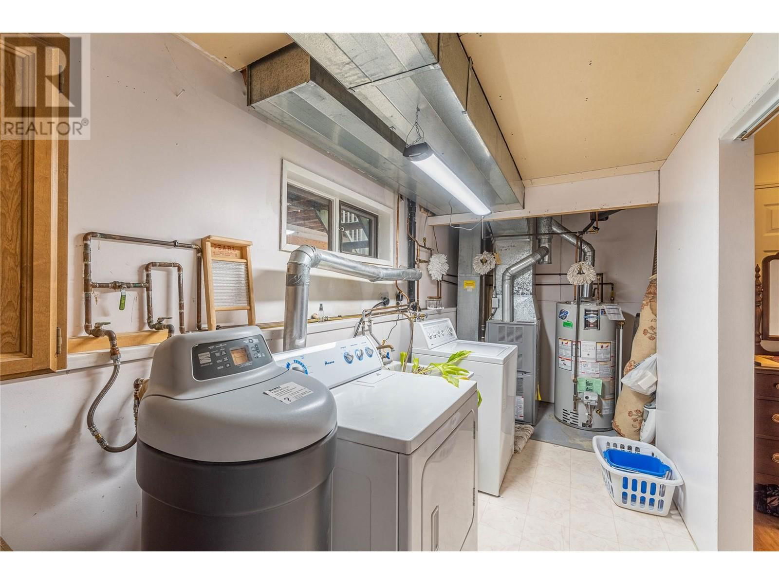 172 ASPEN CRESCENT Image 27