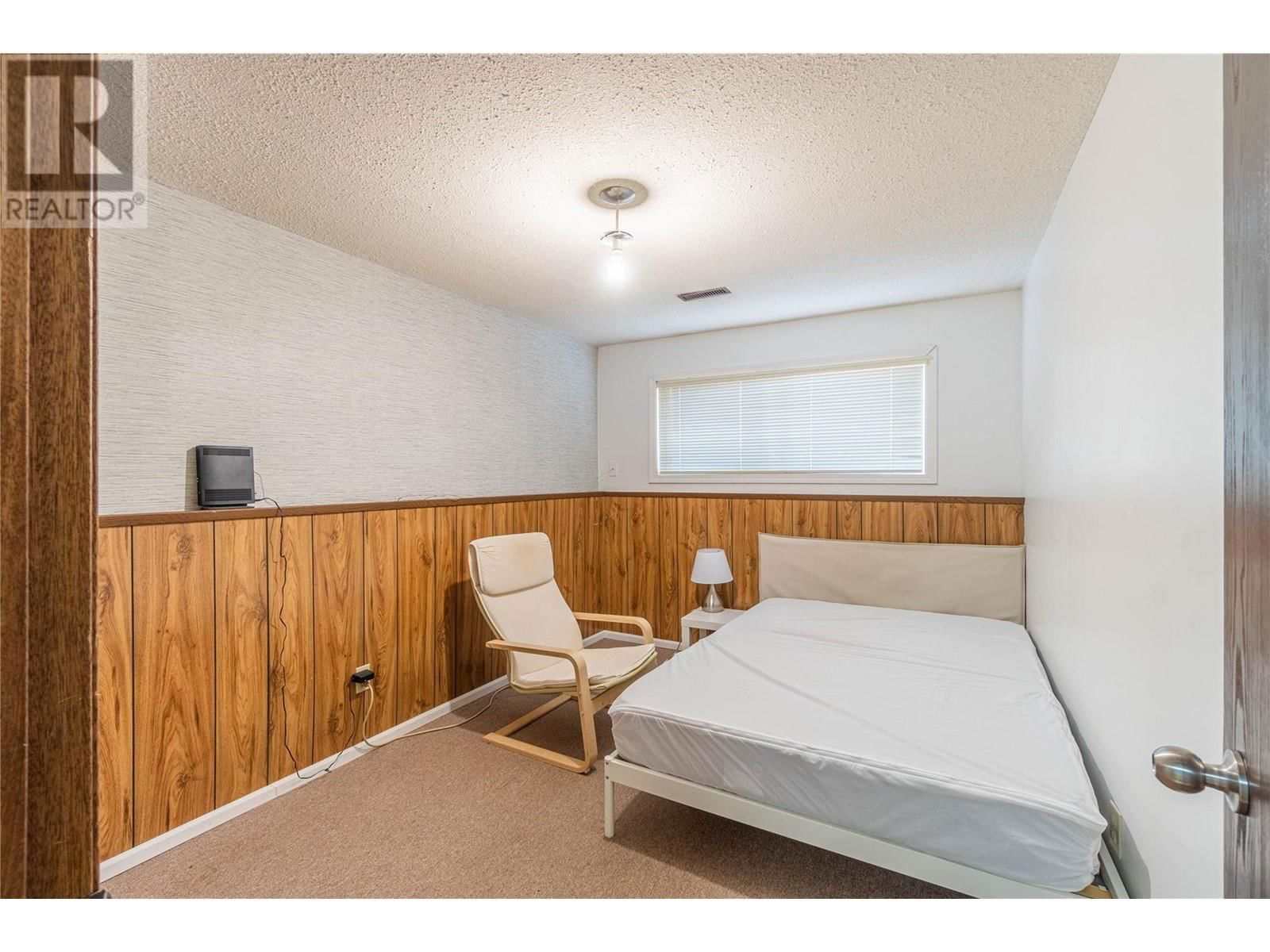 172 ASPEN CRESCENT Image 34