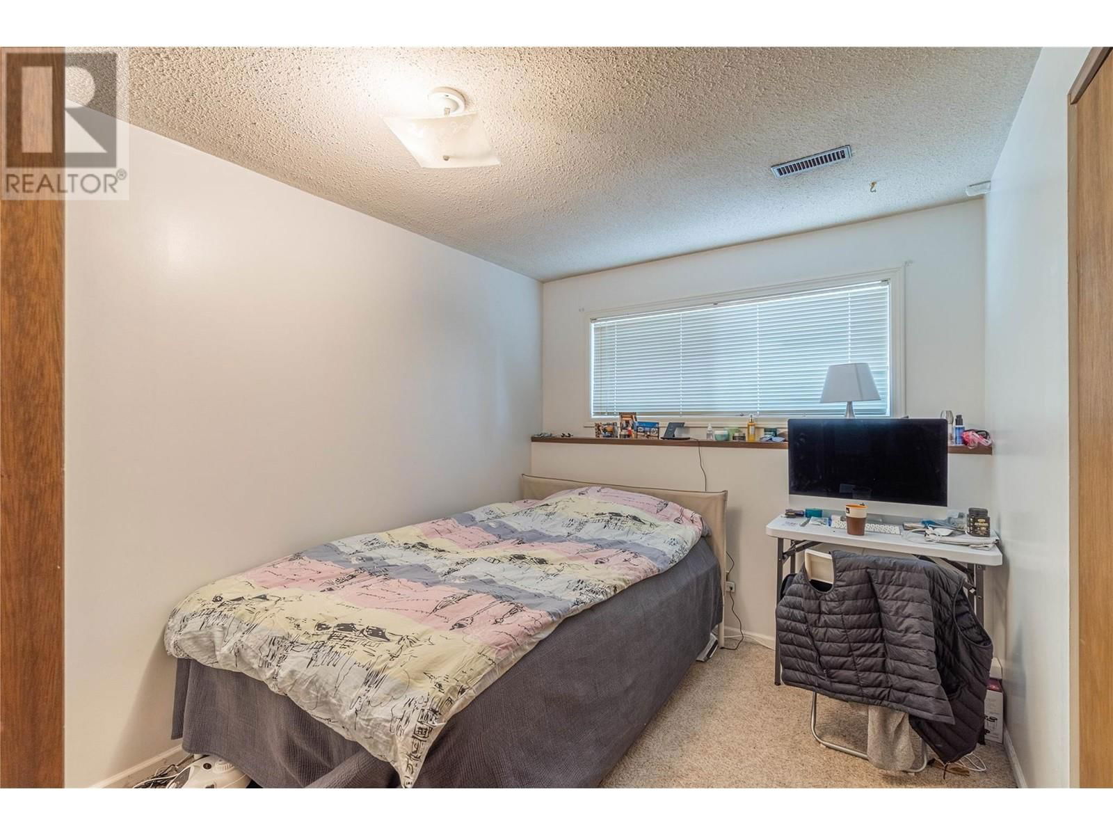 172 ASPEN CRESCENT Image 35