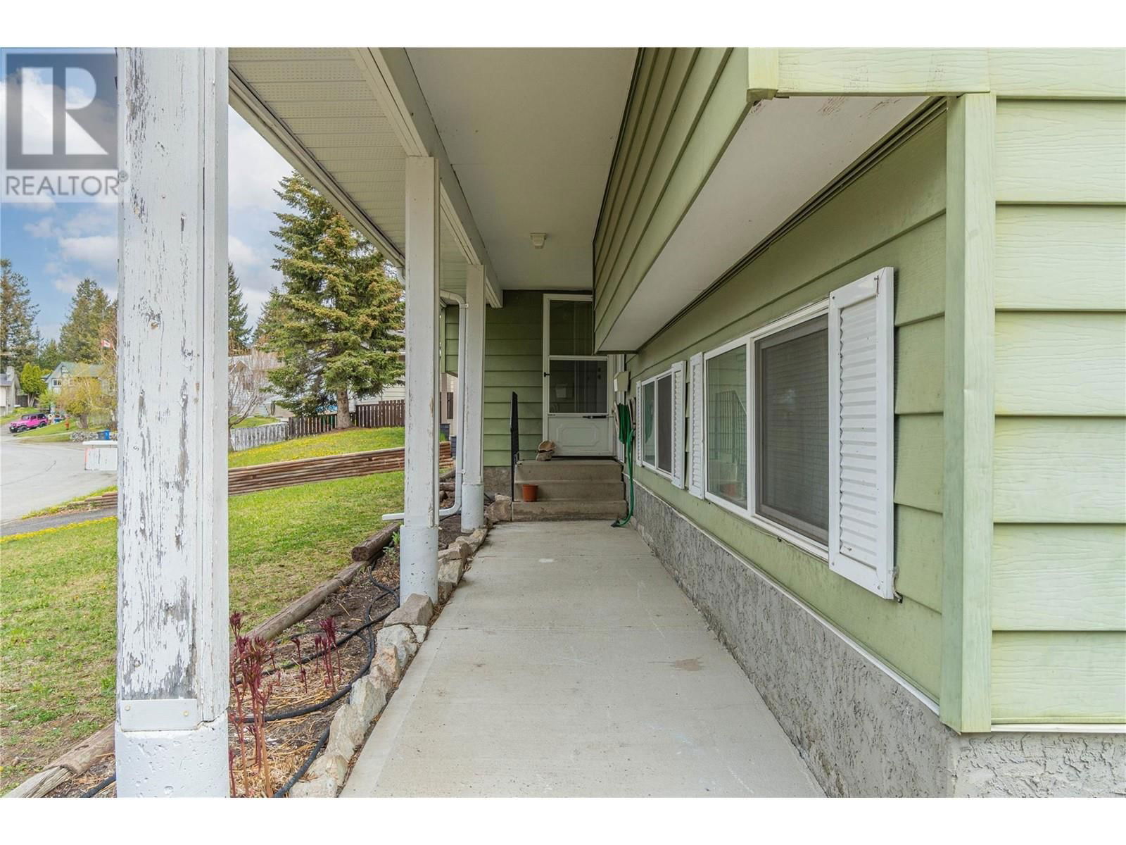 172 ASPEN CRESCENT Image 4