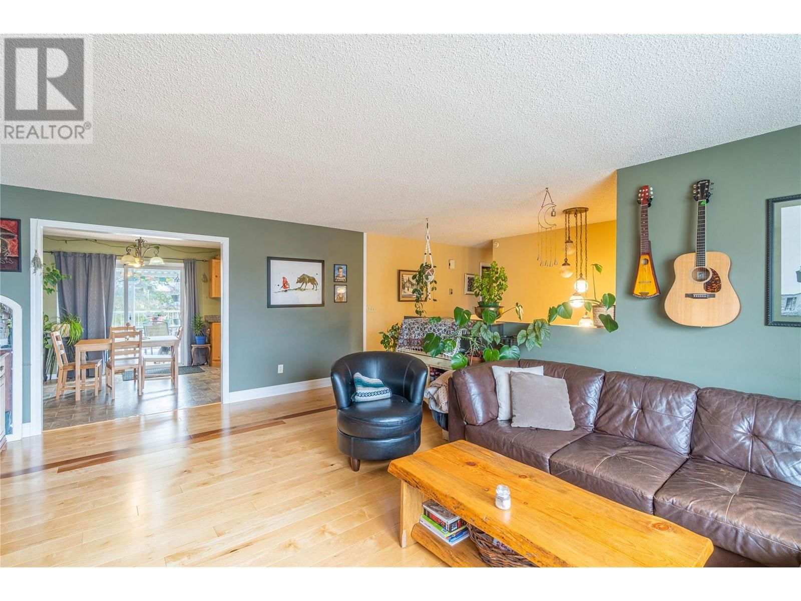 172 ASPEN CRESCENT Image 9