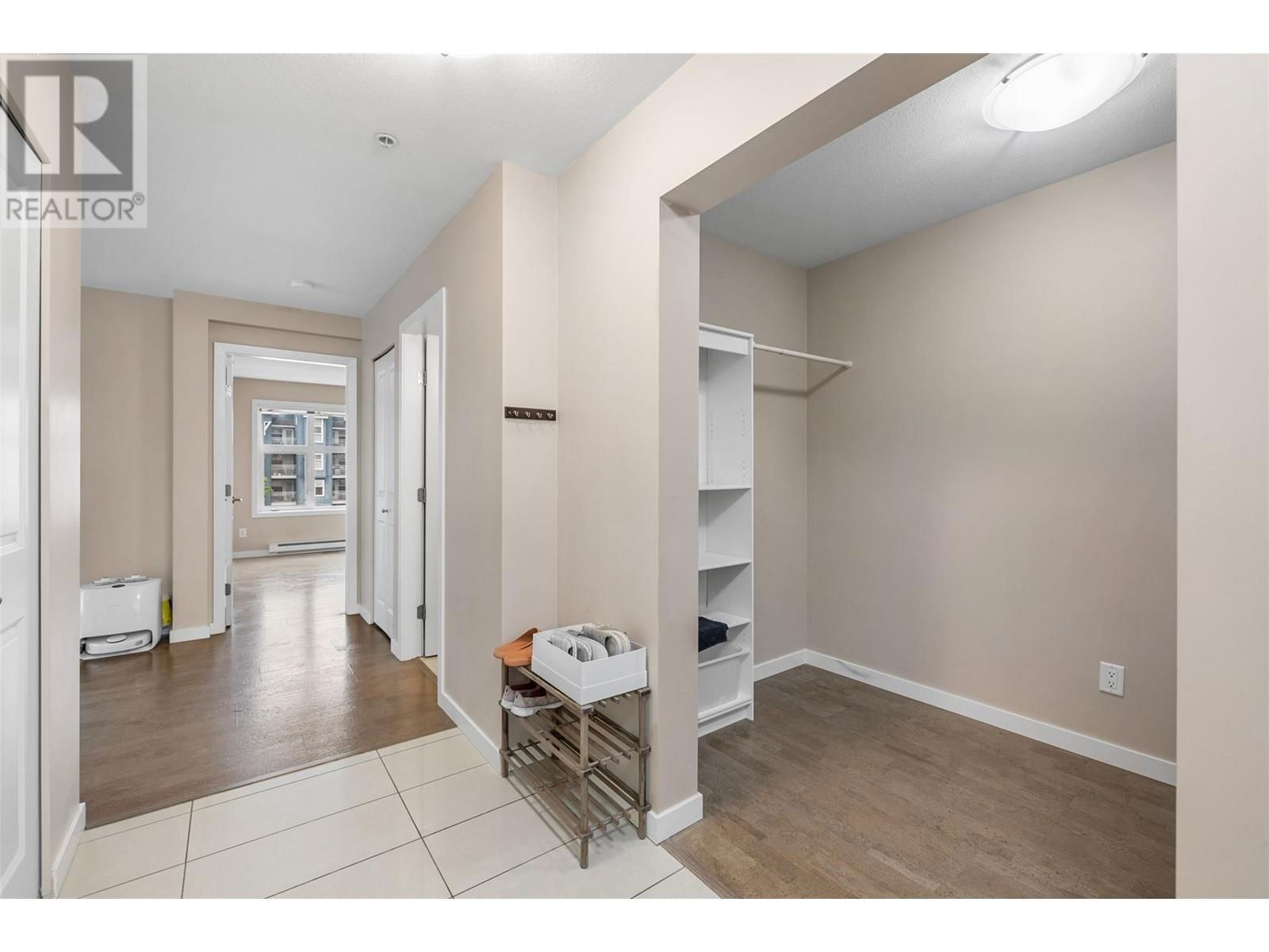 303 - 571 YATES ROAD Image 18