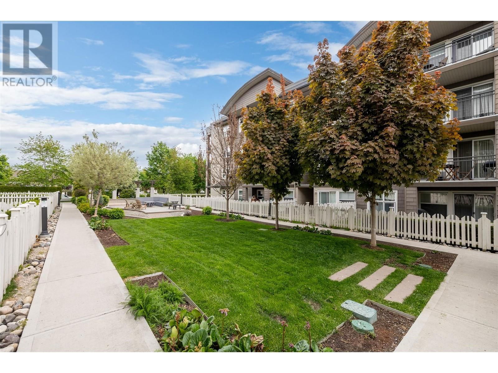 303 - 571 YATES ROAD Image 21
