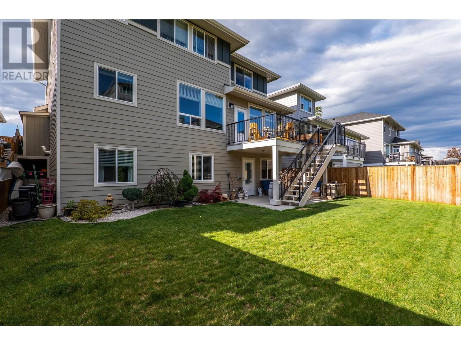 1532 EMERALD DRIVE Image 15