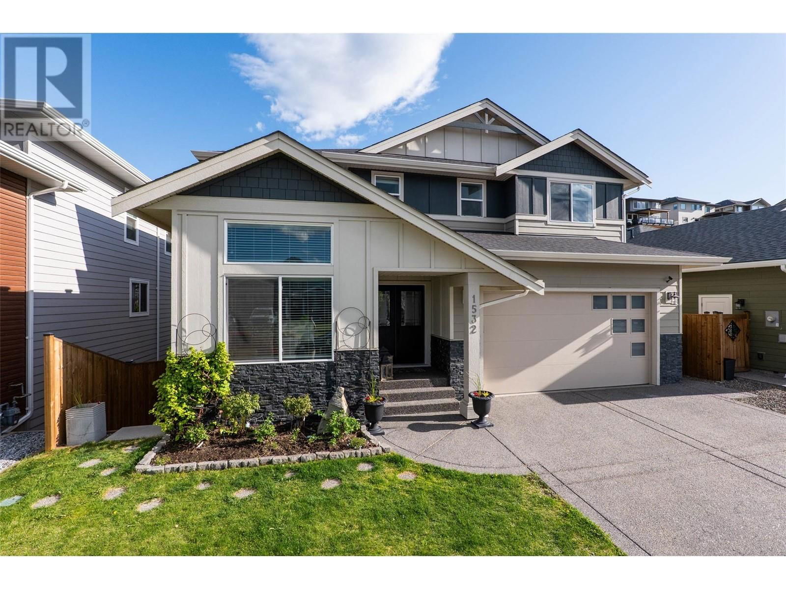 1532 EMERALD DRIVE Image 2