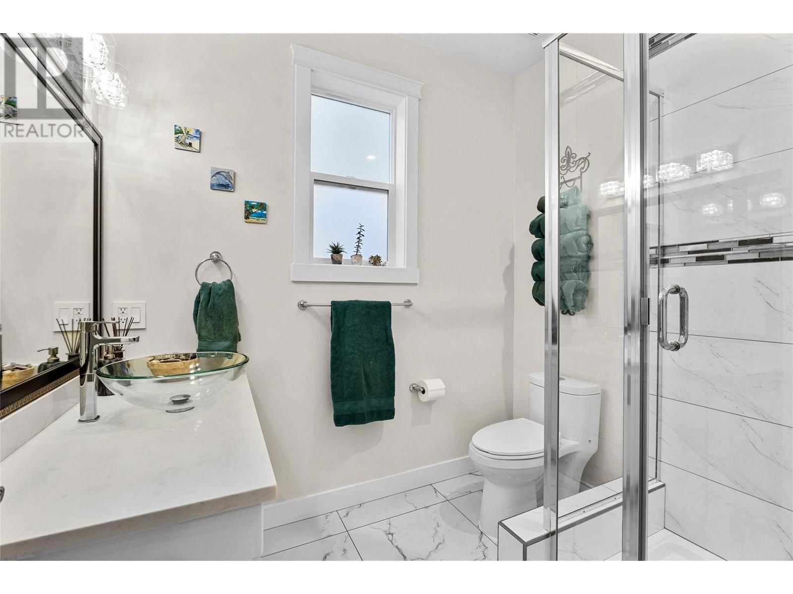 1532 EMERALD DRIVE Image 23