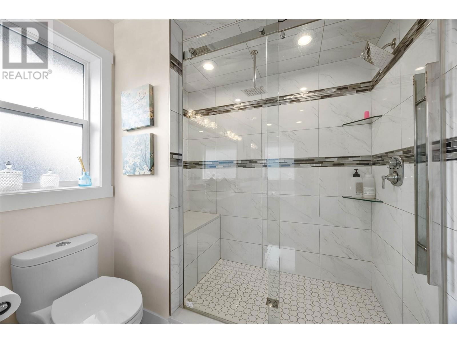 1532 EMERALD DRIVE Image 31