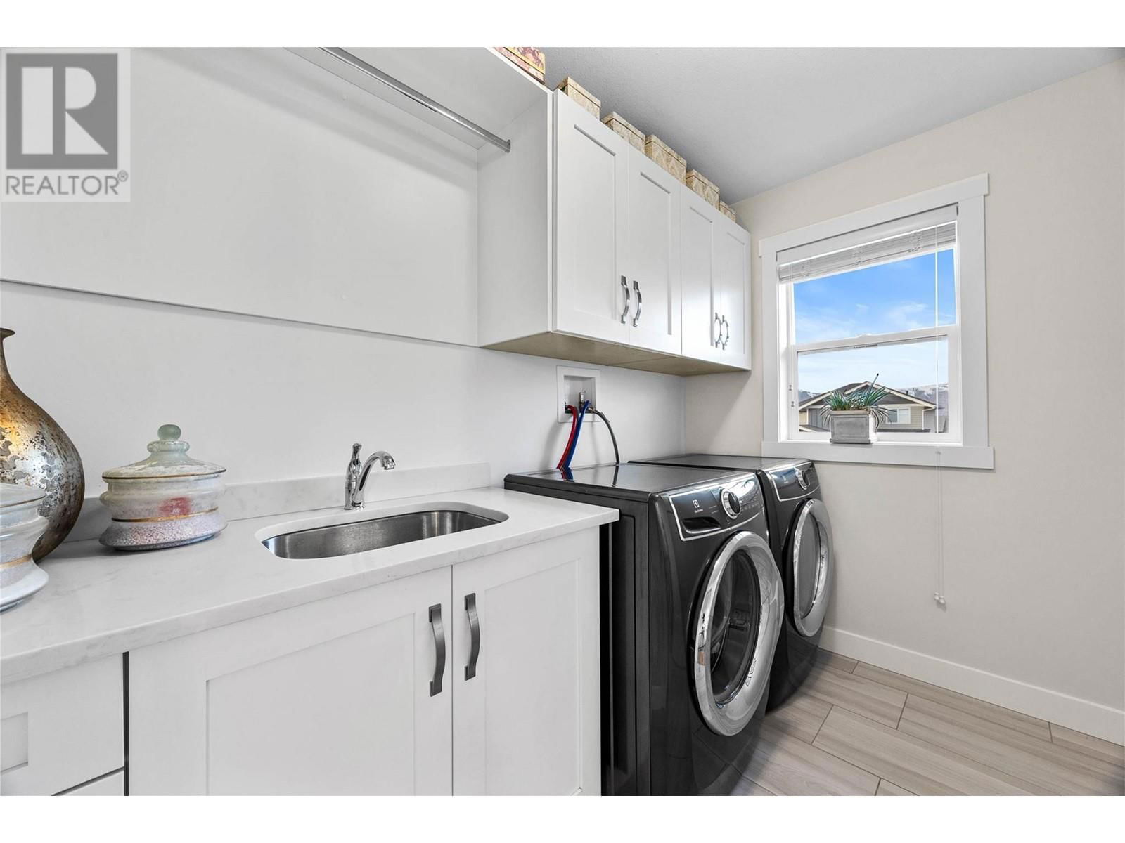1532 EMERALD DRIVE Image 33