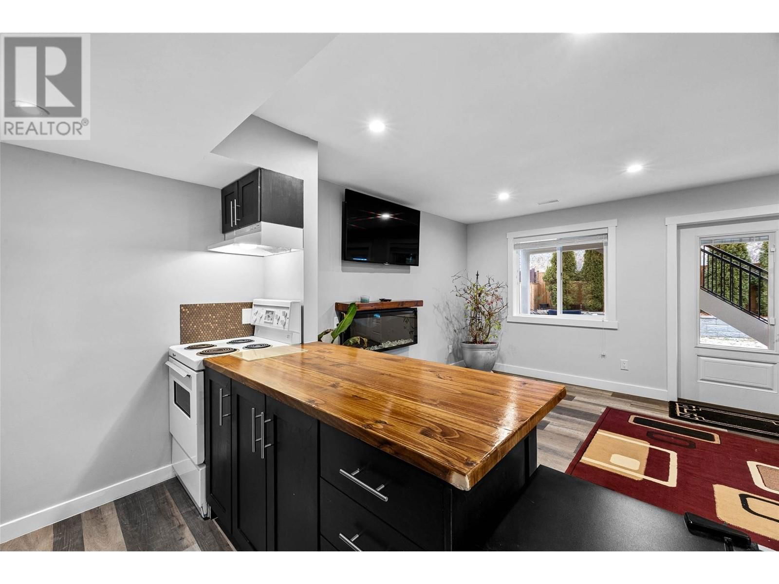 1532 EMERALD DRIVE Image 39