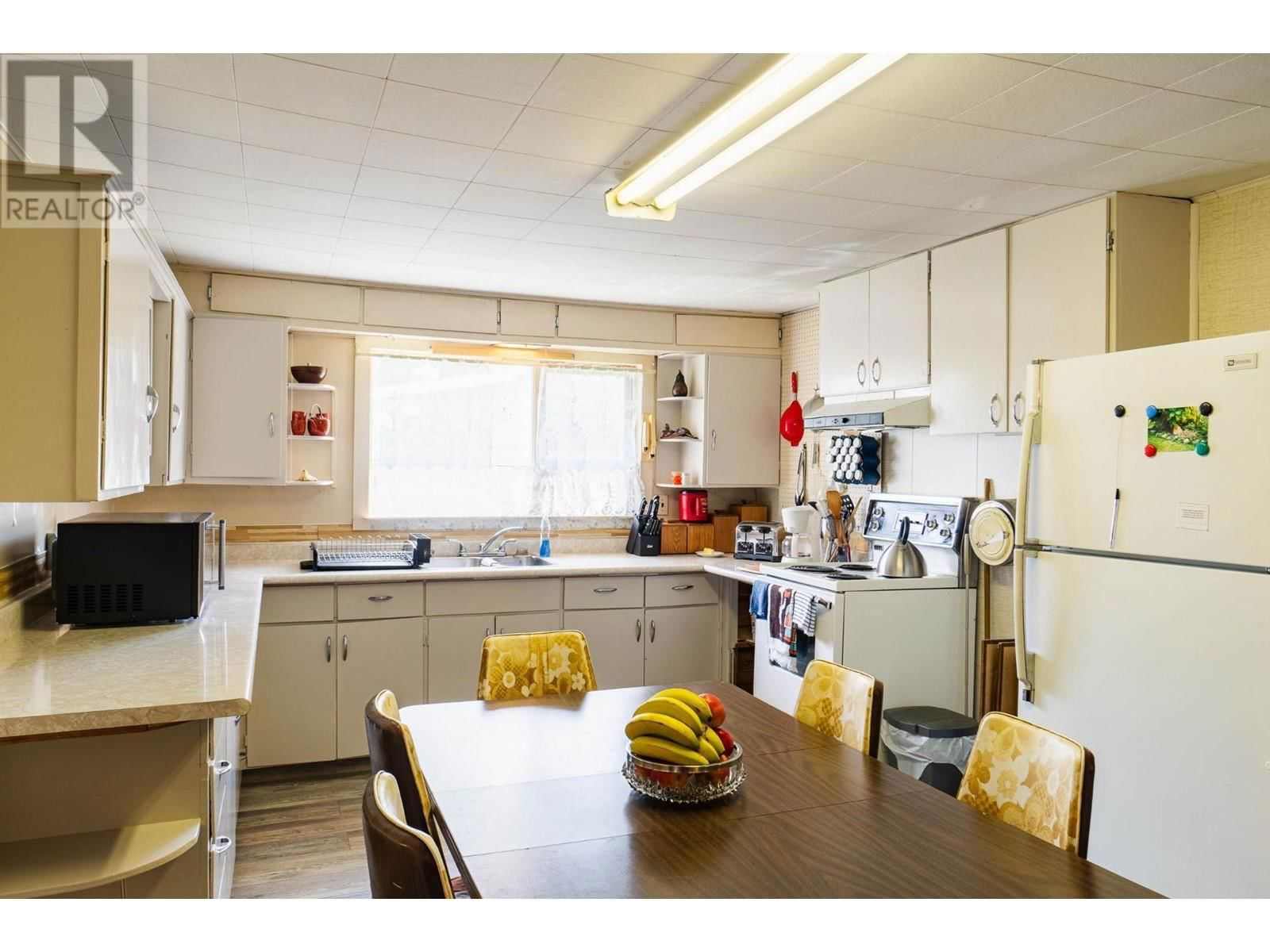 112 JOSEPHINE STREET Image 14