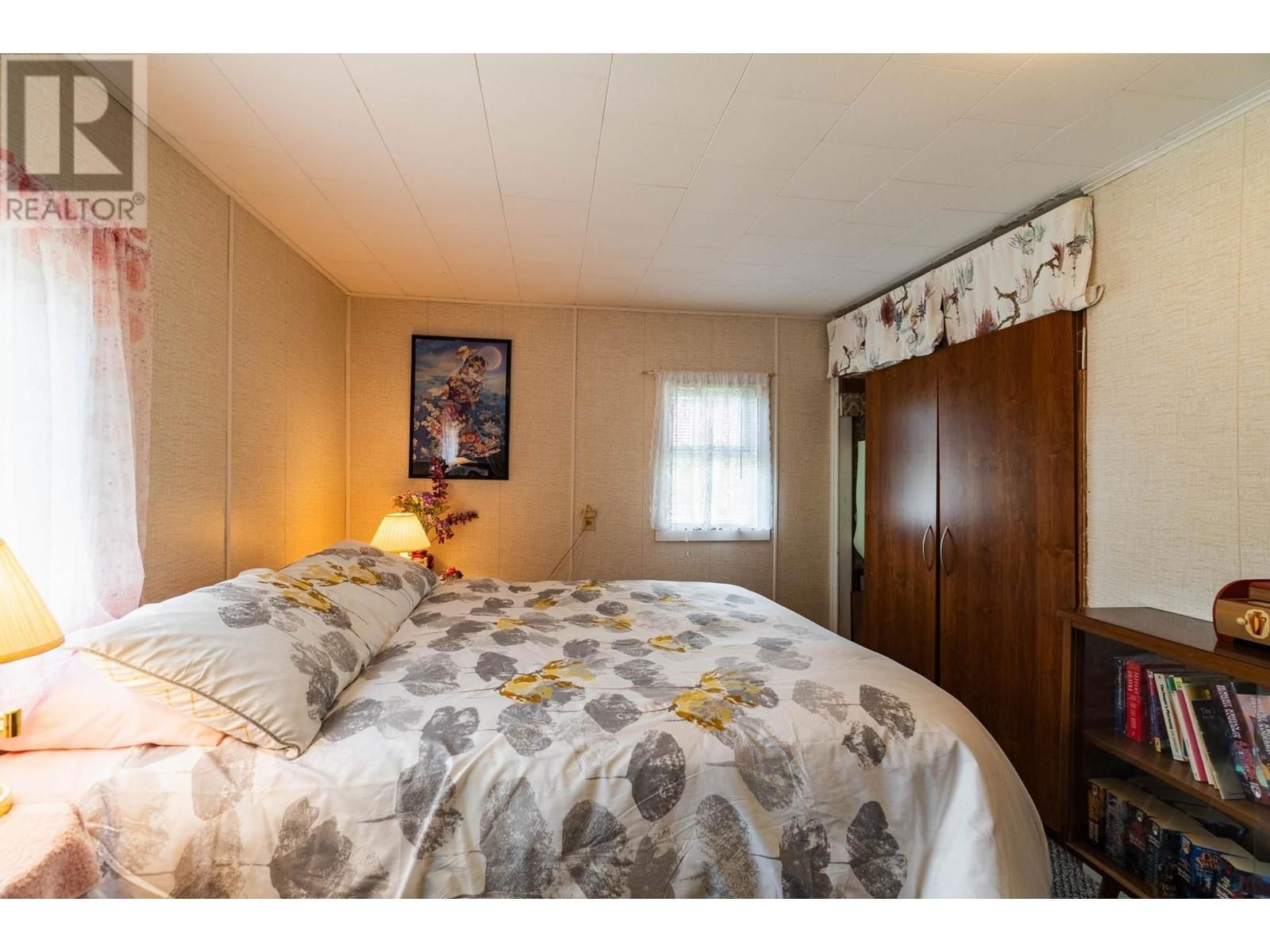 112 JOSEPHINE STREET Image 27
