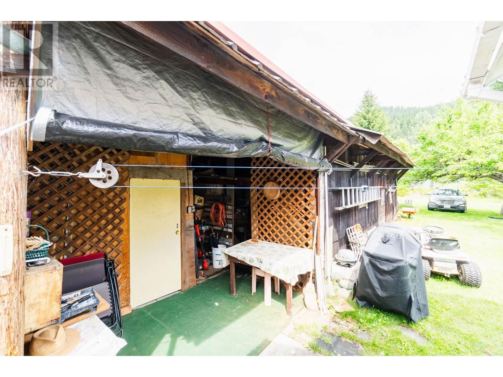 112 JOSEPHINE STREET Image 29