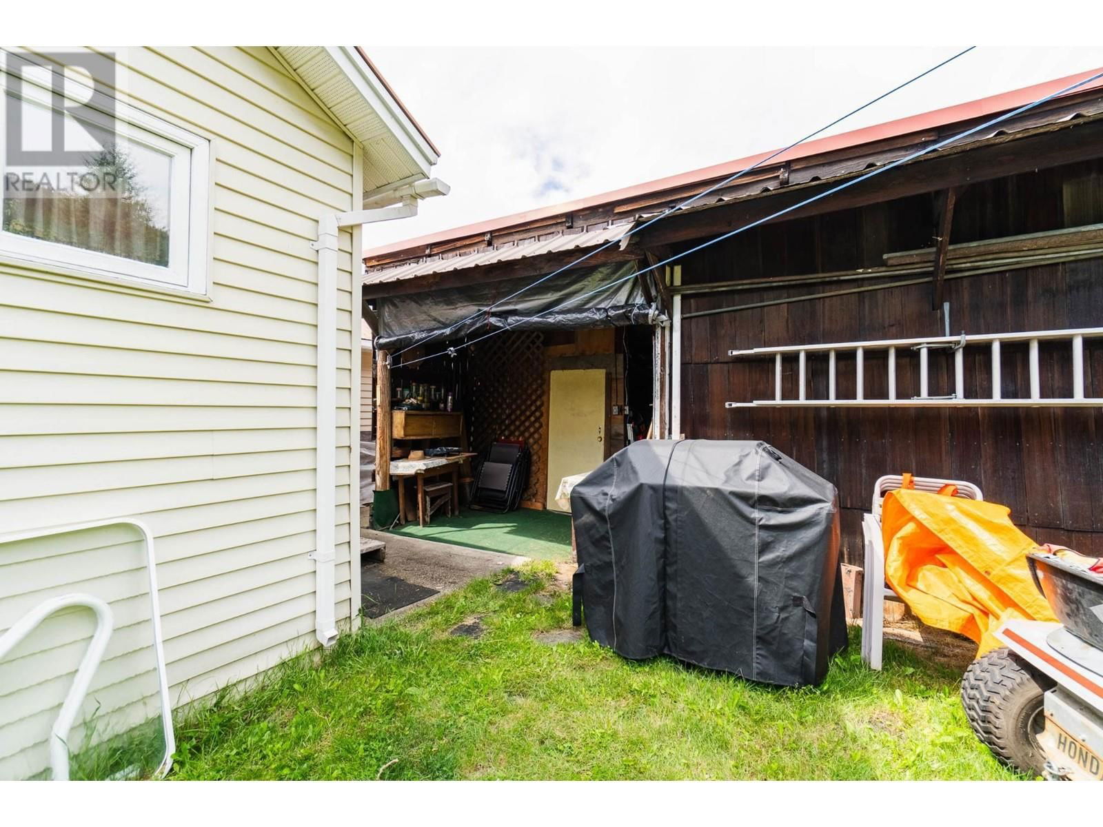 112 JOSEPHINE STREET Image 31