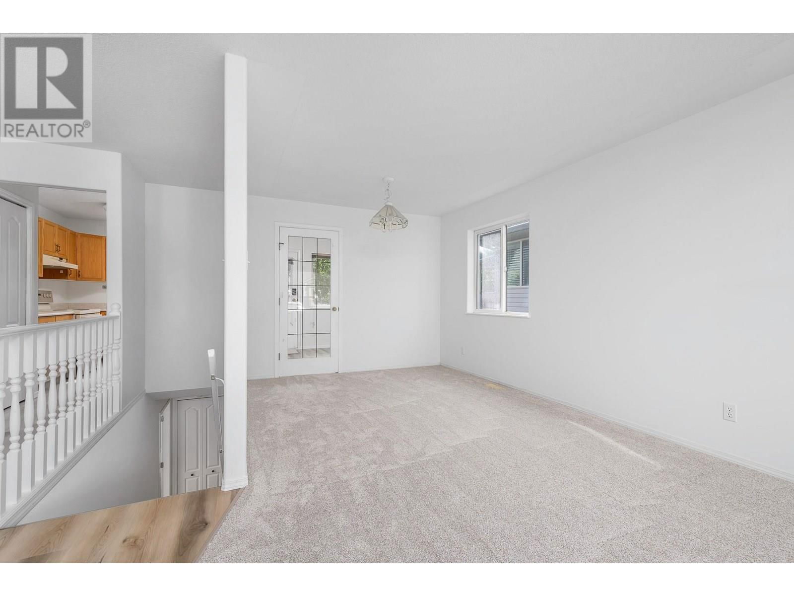 5205 21 STREET Image 11