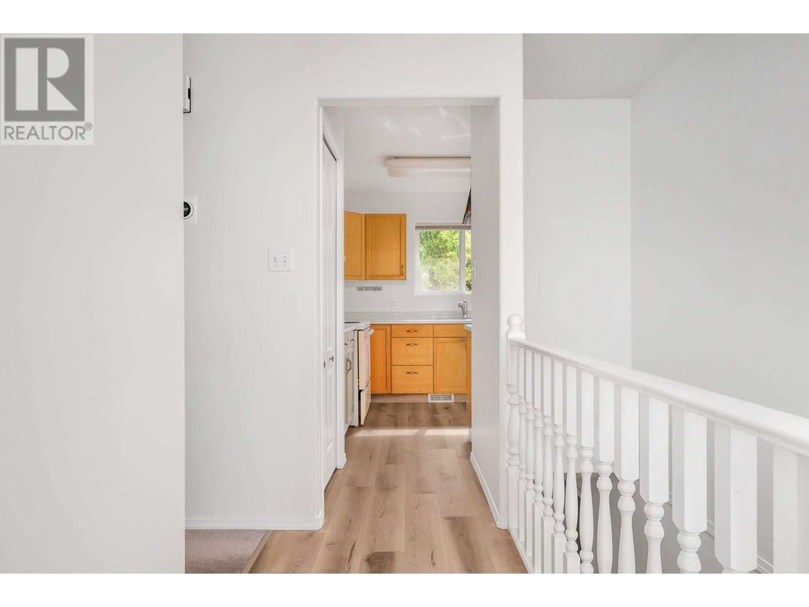 5205 21 STREET Image 12