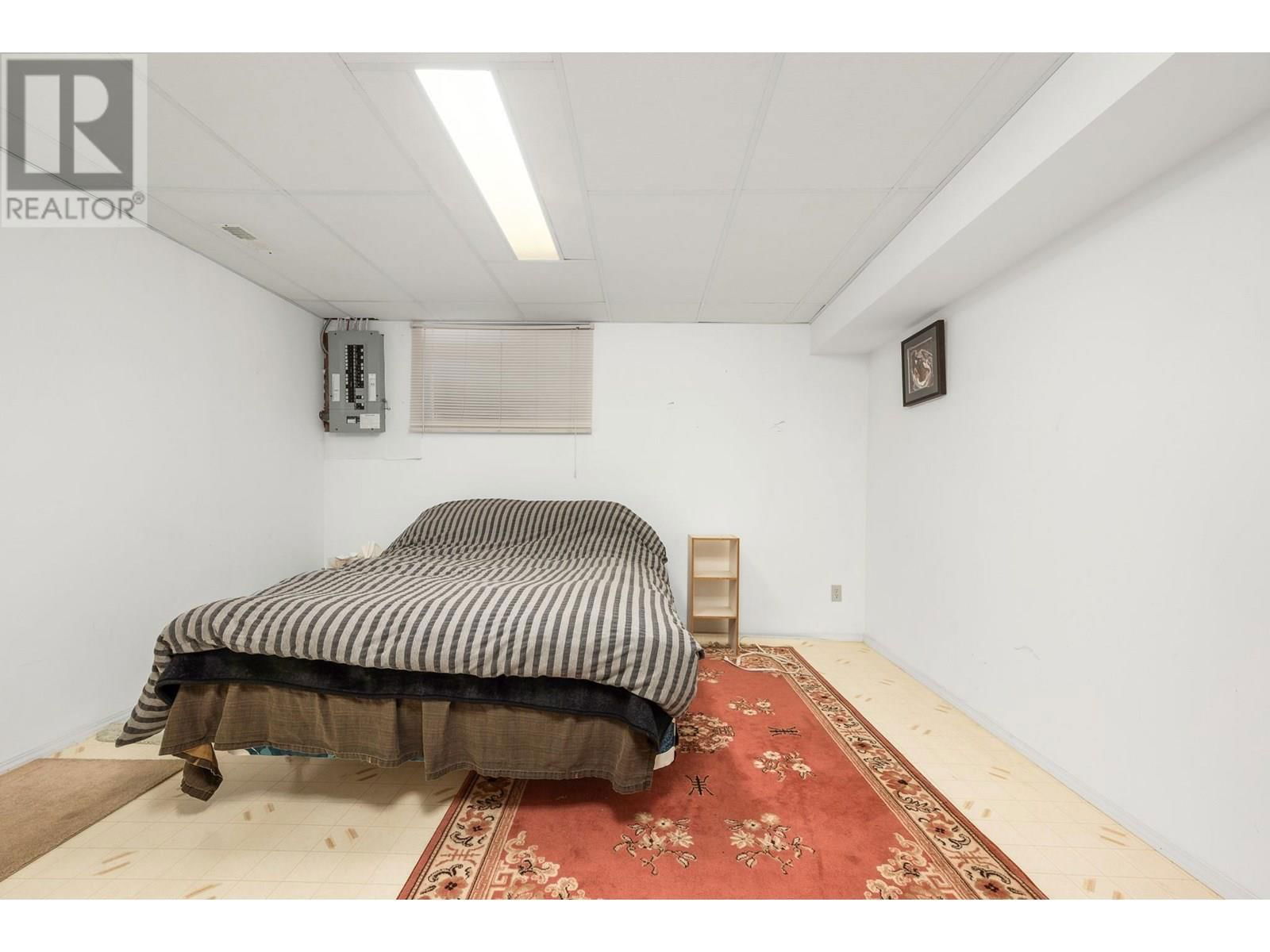 5205 21 STREET Image 25
