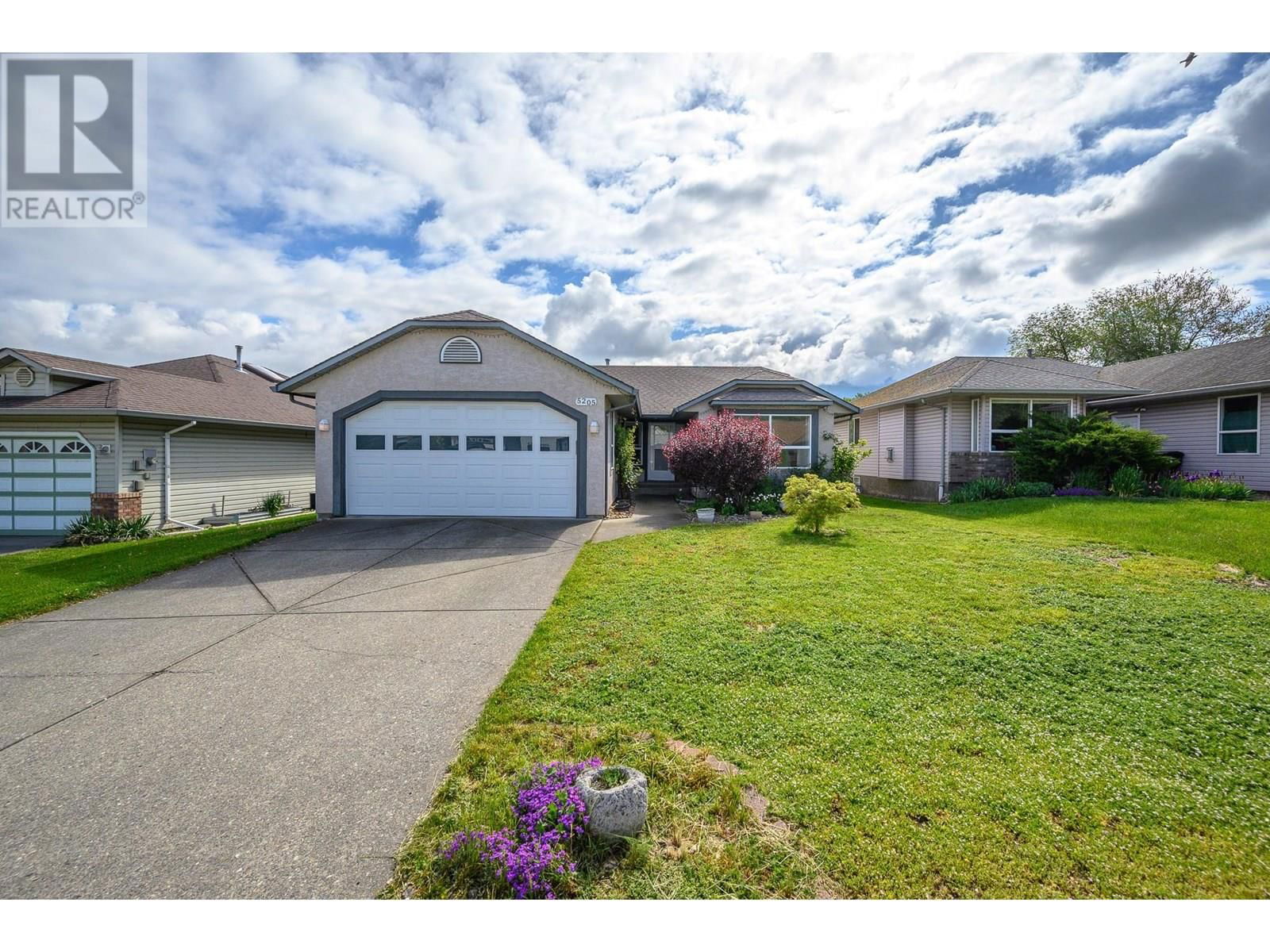 5205 21 STREET Image 3