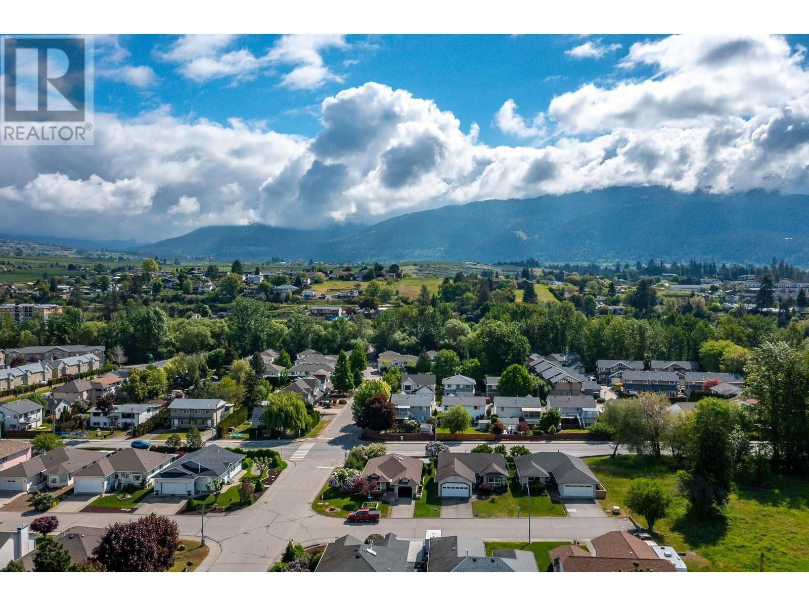 5205 21 STREET Image 38