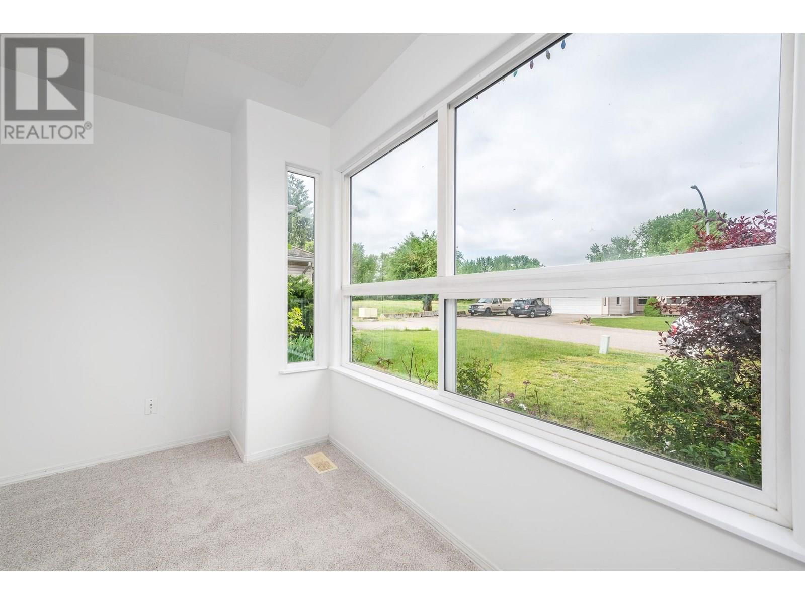 5205 21 STREET Image 9