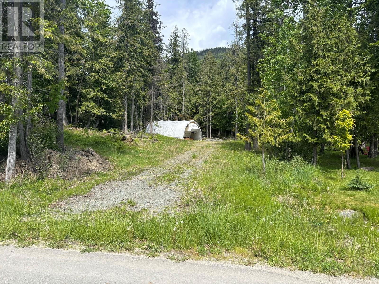 7399 ESTATE DRIVE Image 1