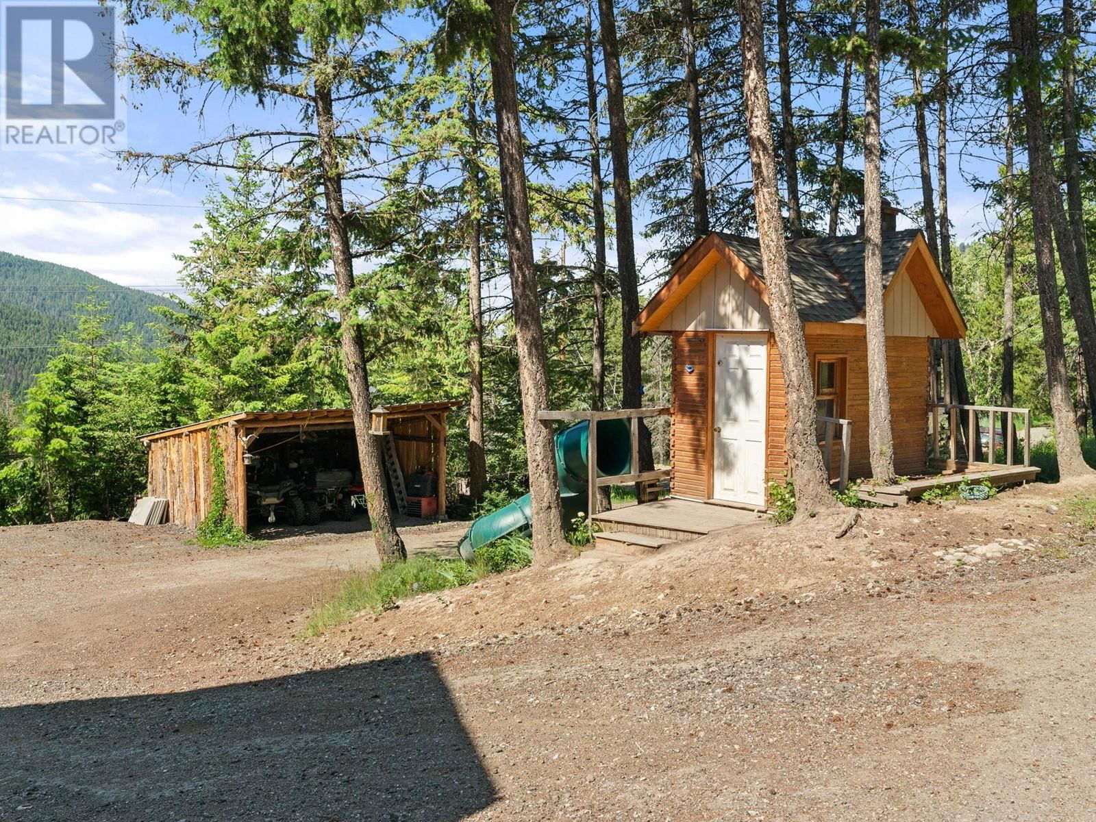1809 CARDINAL CREEK ROAD Image 27