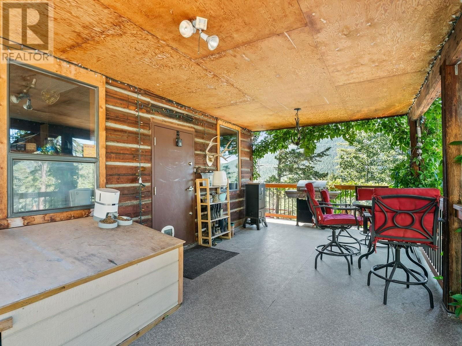 1809 CARDINAL CREEK ROAD Image 33