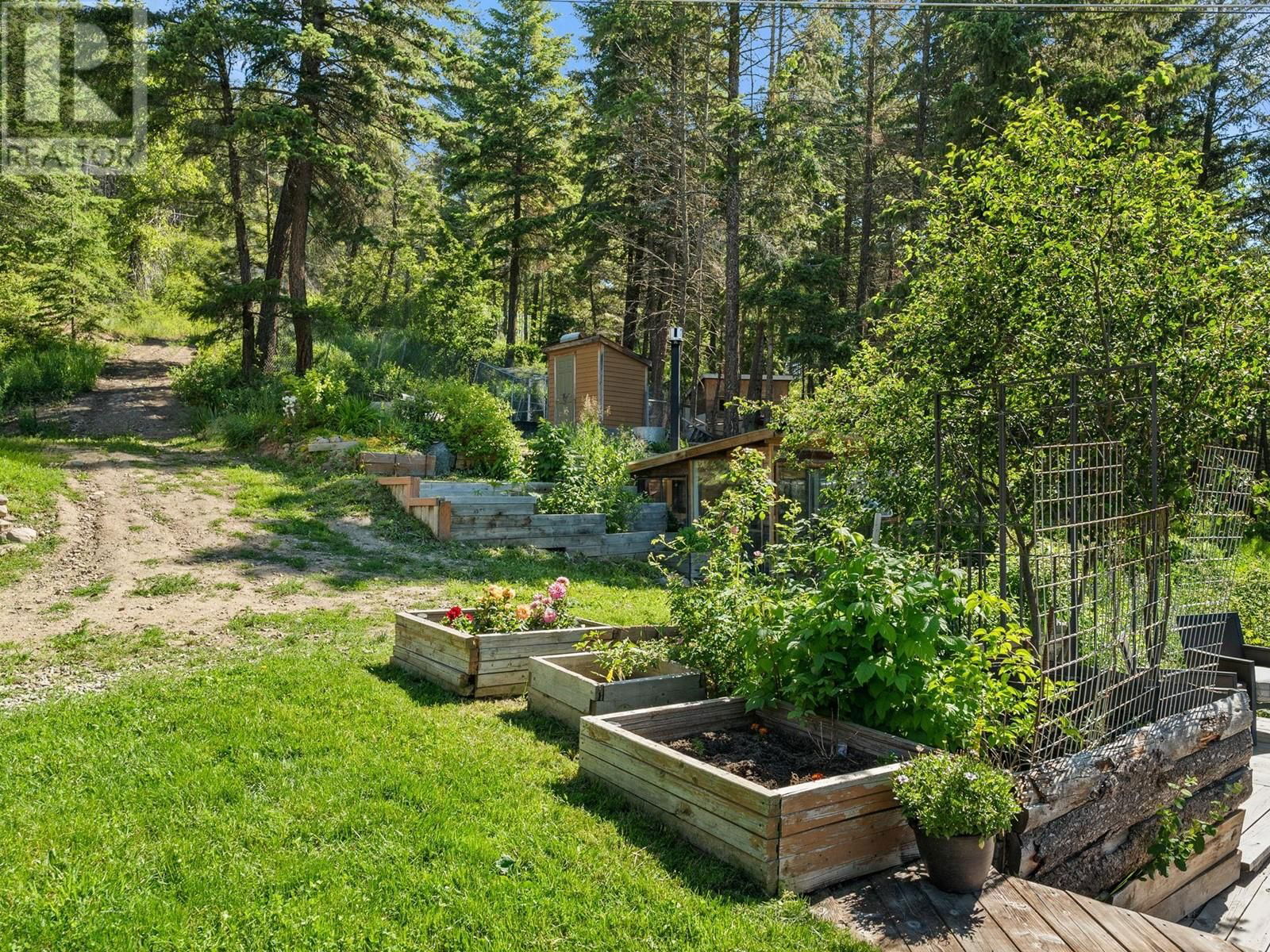 1809 CARDINAL CREEK ROAD Image 37