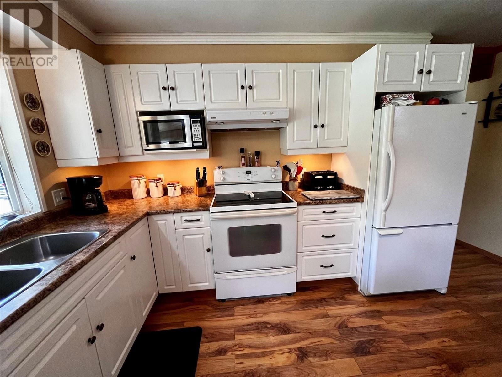 7705 OMEN ROAD Image 26
