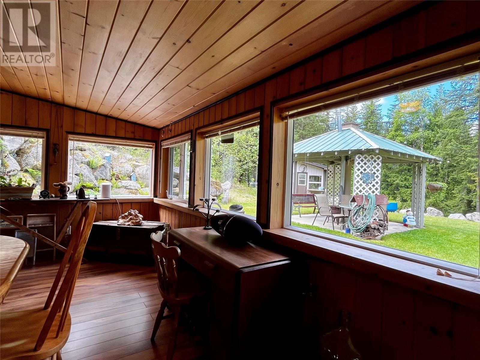 7705 OMEN ROAD Image 32