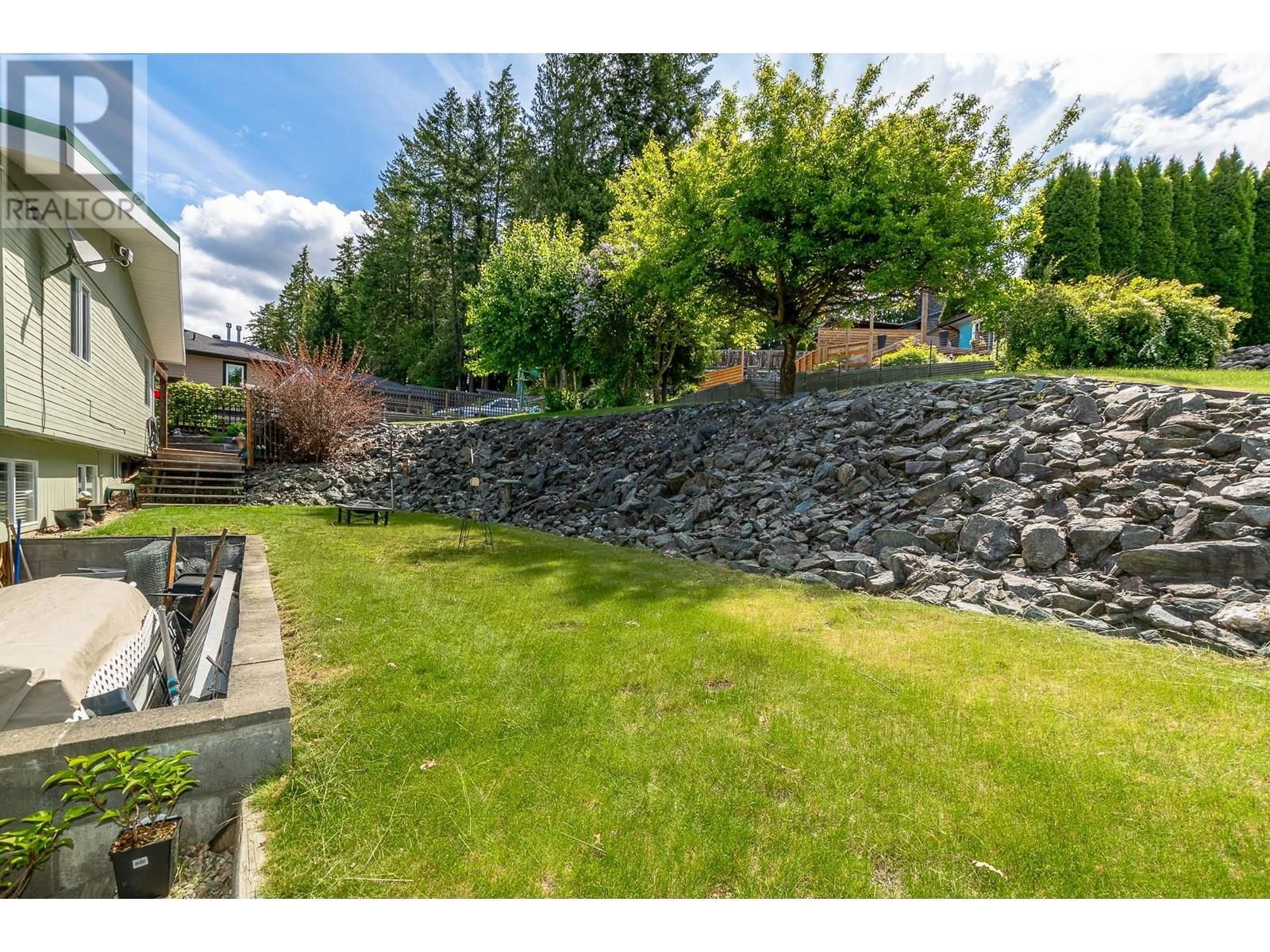 2332 MNT TUAM CRESCENT Image 63