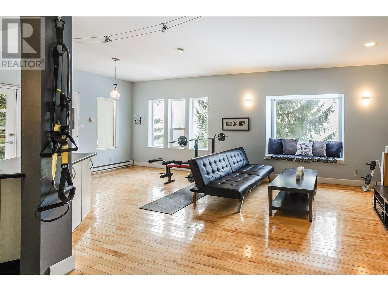 3832 AARON ROAD Image 11