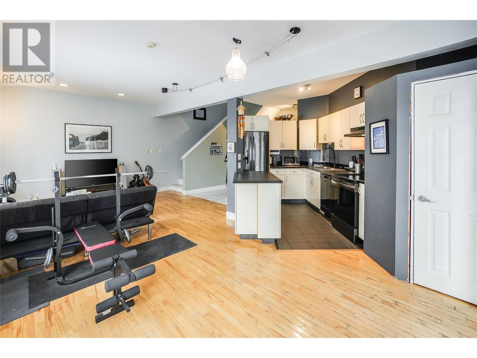 3832 AARON ROAD Image 16