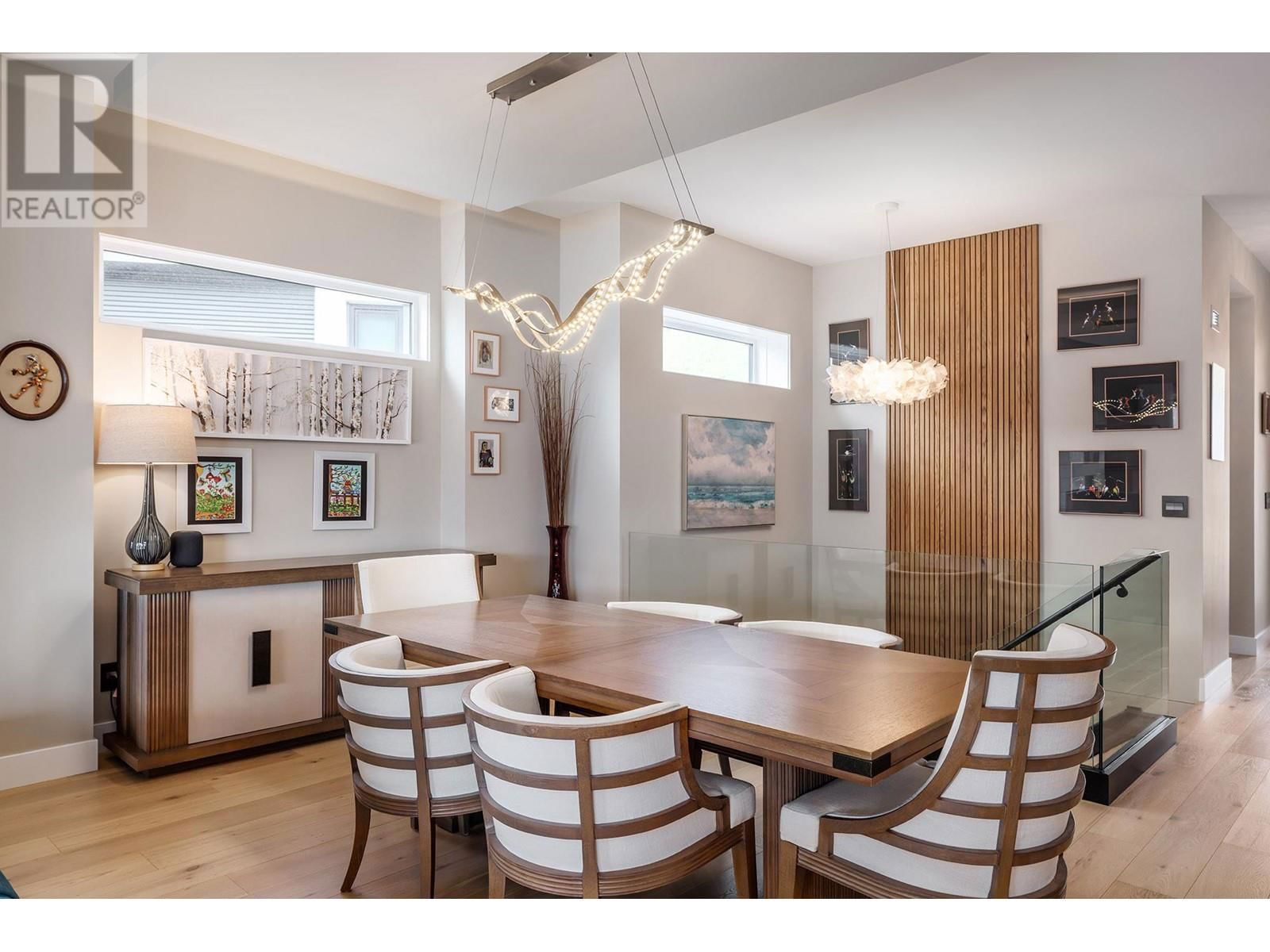 9814 BEACON HILL CRESCENT Image 11