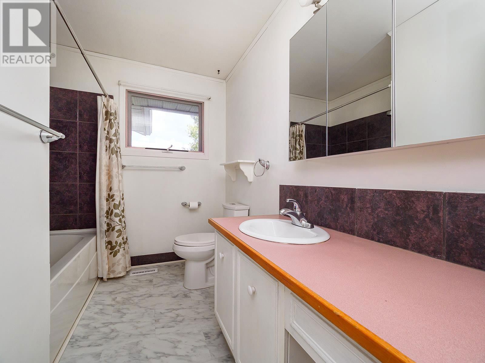 710 8TH STREET Image 10