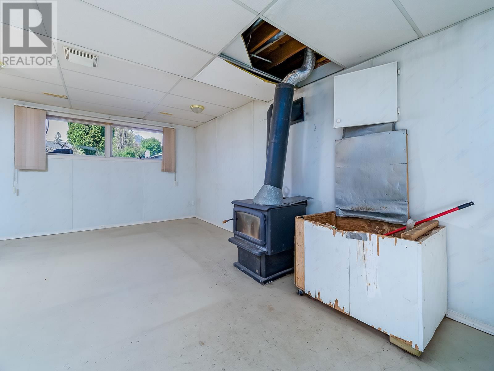 710 8TH STREET Image 20
