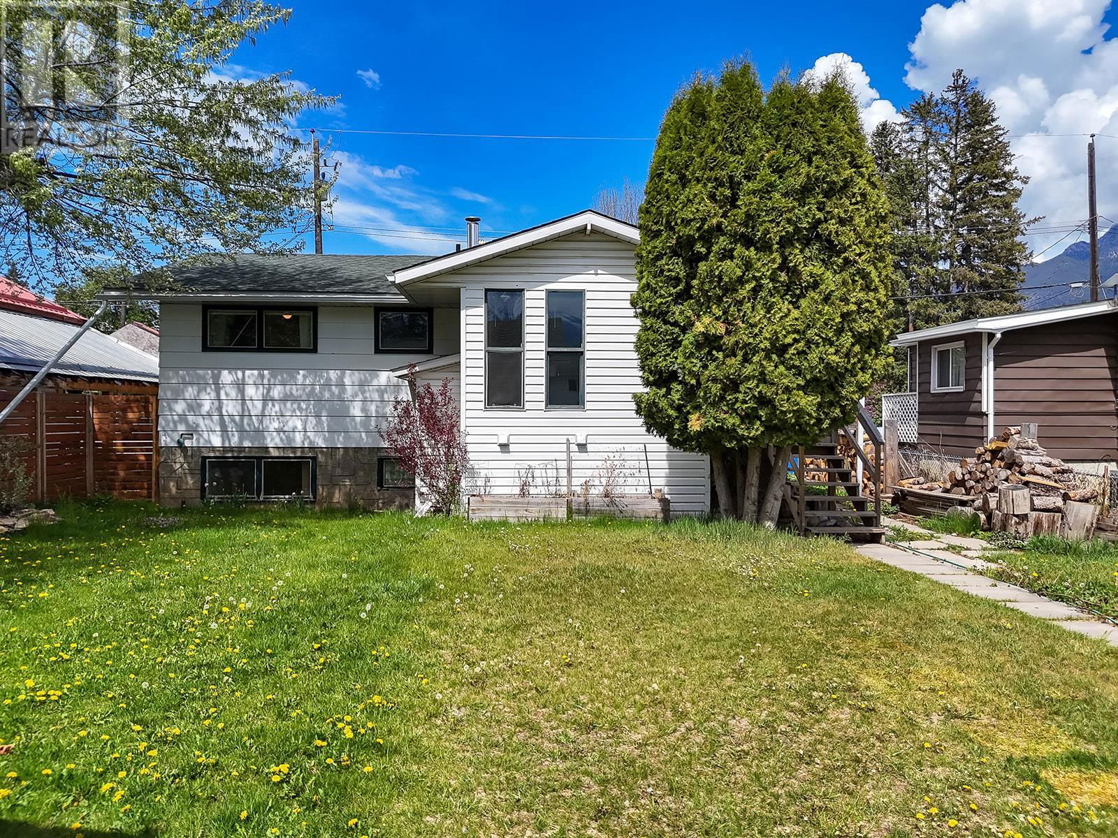 710 8TH STREET Image 23