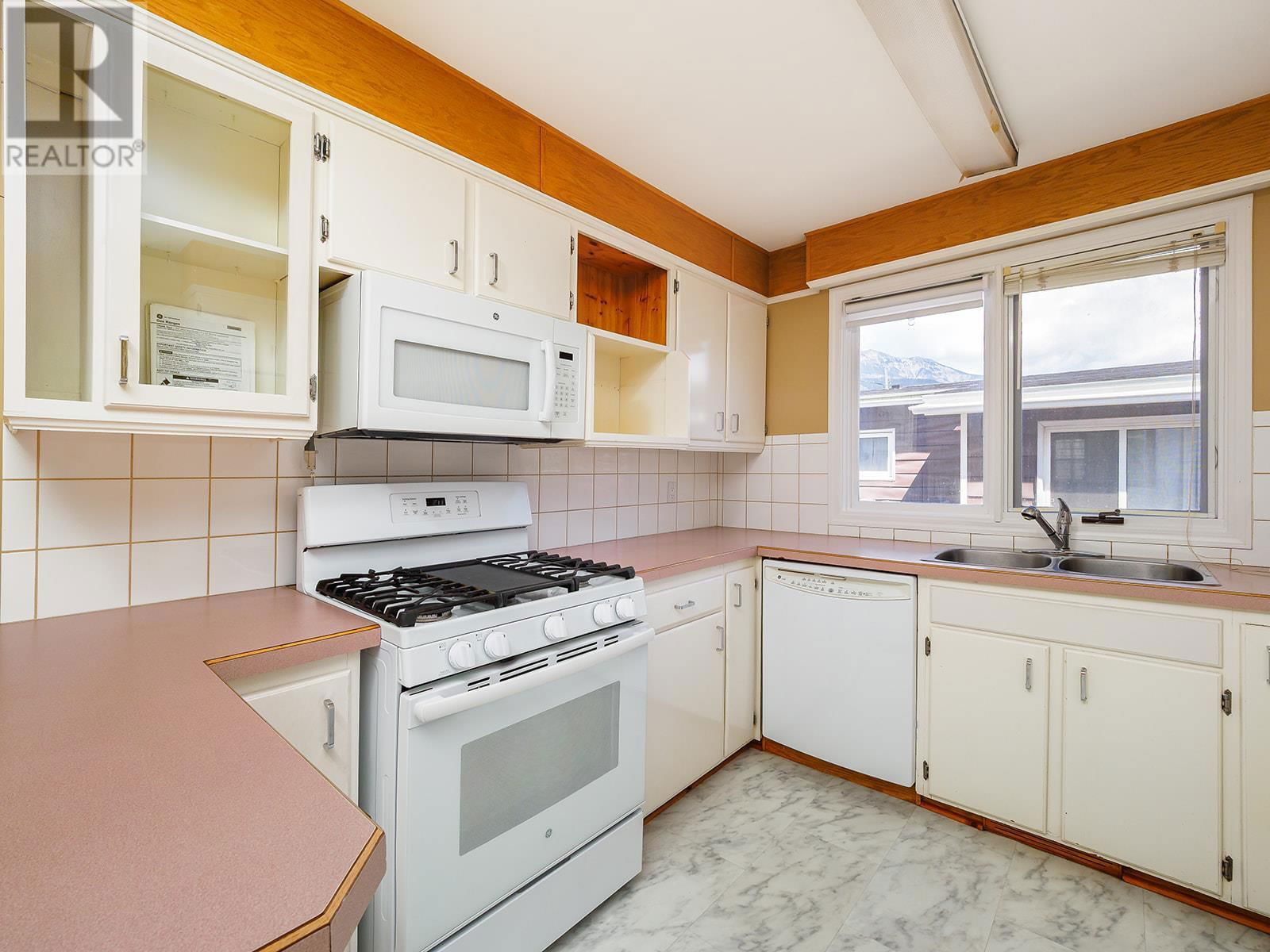 710 8TH STREET Image 8