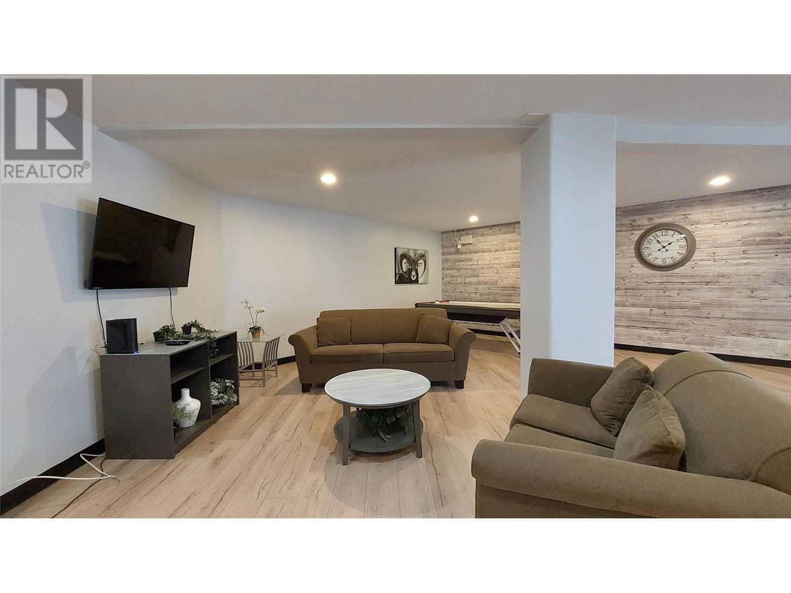 388 - 6912 TERAZONA DRIVE Image 34