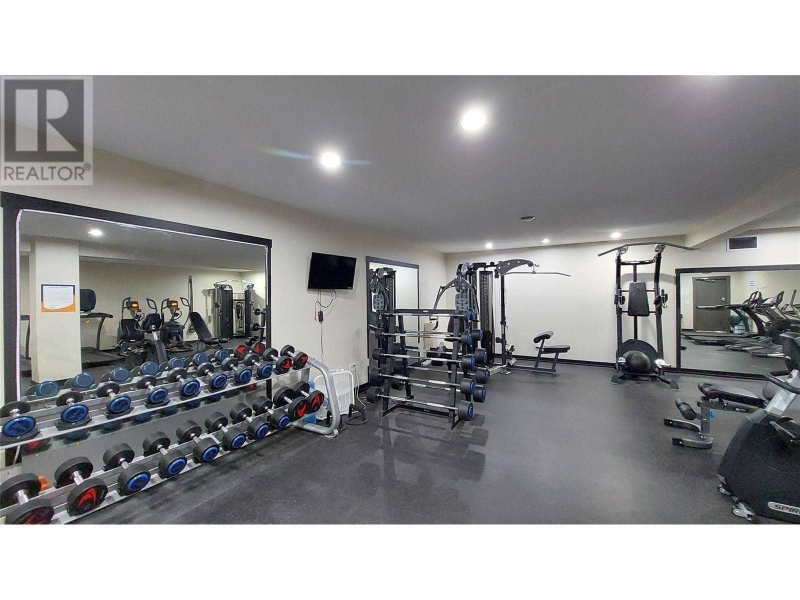 388 - 6912 TERAZONA DRIVE Image 35