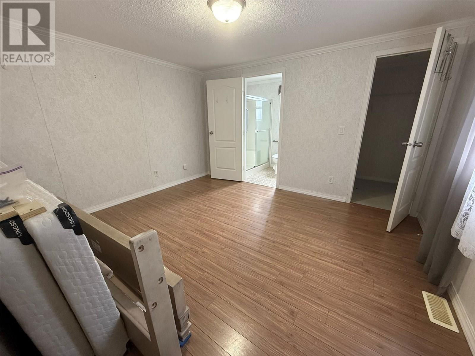 24 - 7225 BOUNDARY DRIVE Image 13