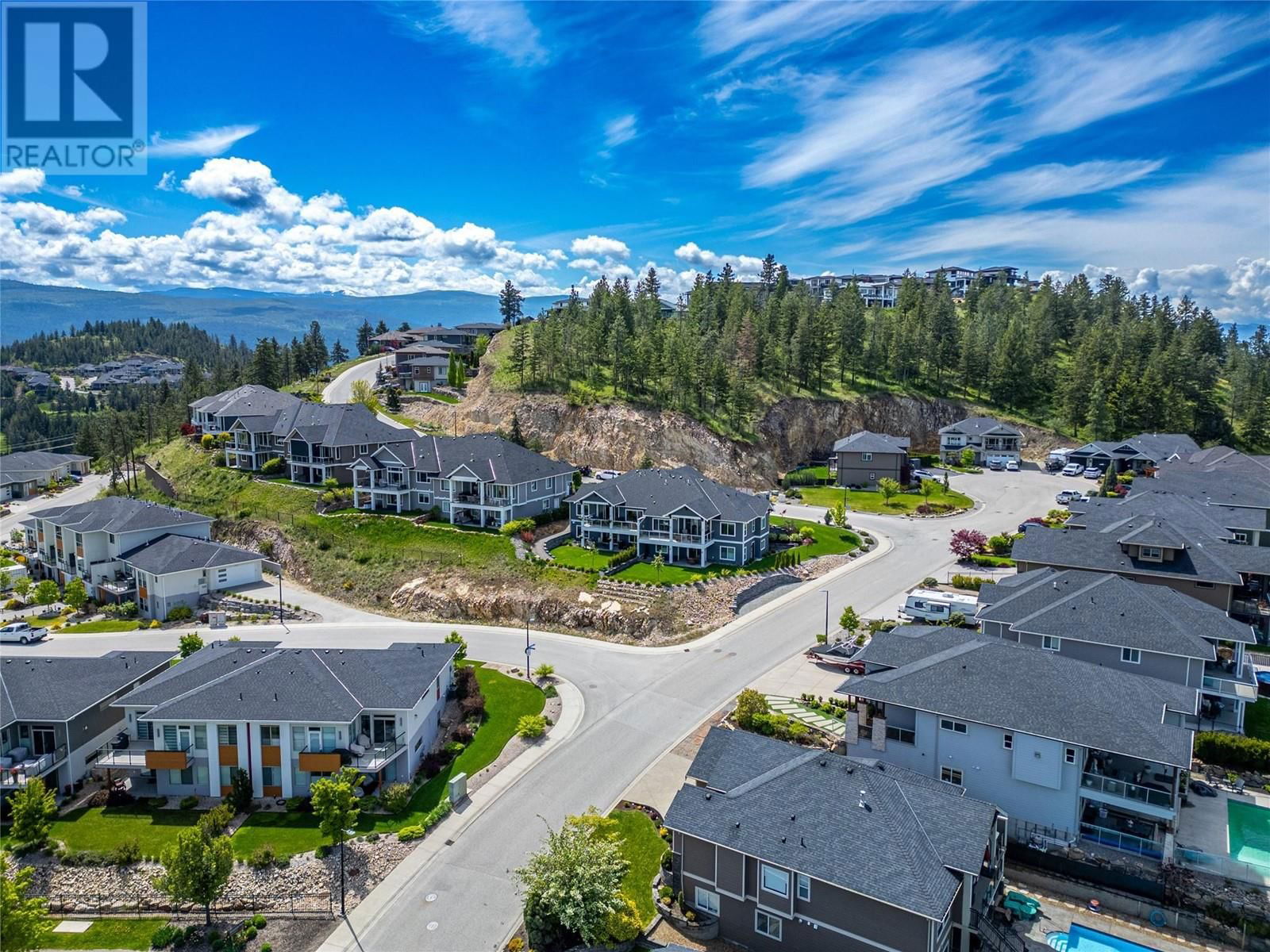 417 CARNOUSTIE DRIVE Image 24