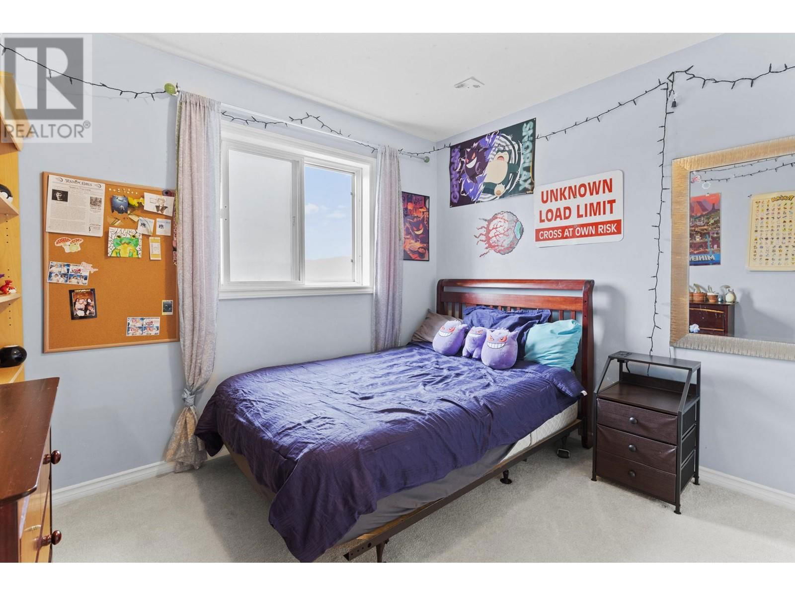 396 MCCARREN AVENUE Image 17