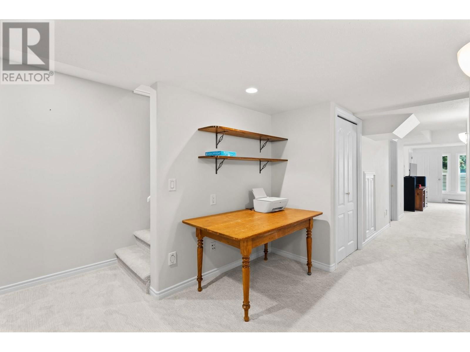 396 MCCARREN AVENUE Image 22