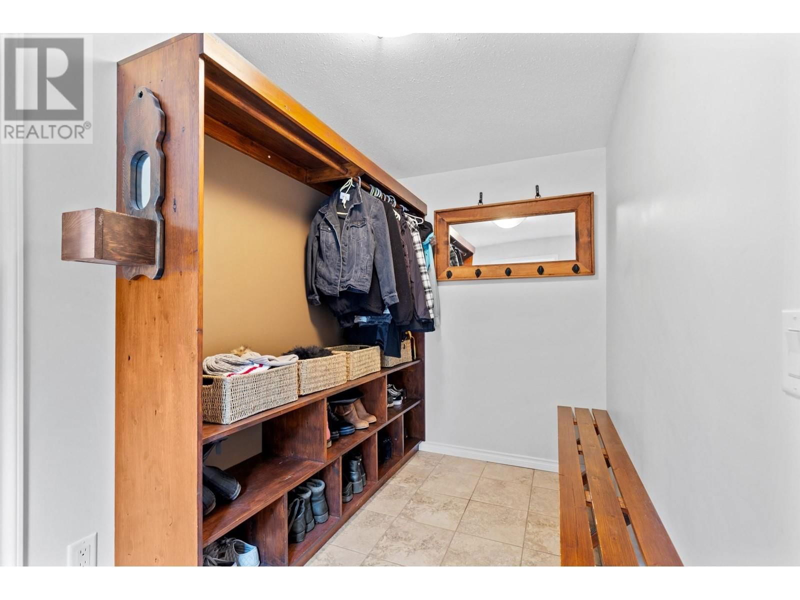 396 MCCARREN AVENUE Image 28